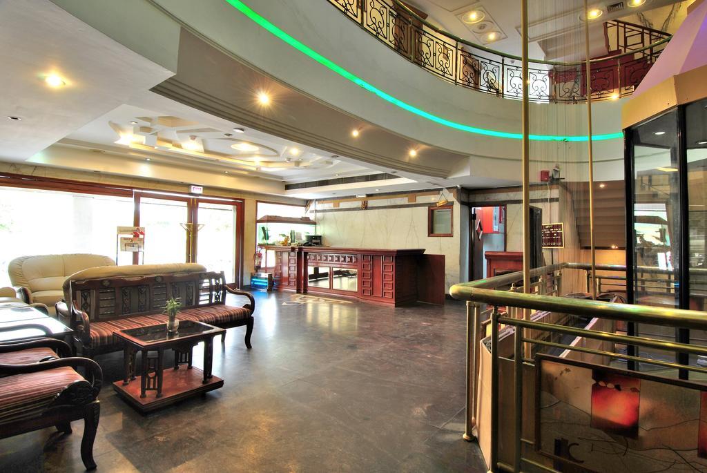 Hotel Solitaire Chandigarh - 10 Mins From Railway Station Zewnętrze zdjęcie