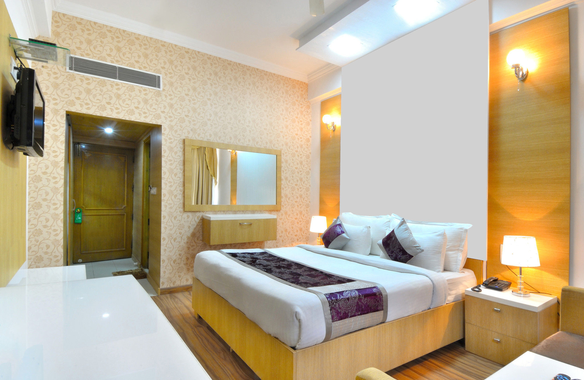 Hotel Solitaire Chandigarh - 10 Mins From Railway Station Zewnętrze zdjęcie
