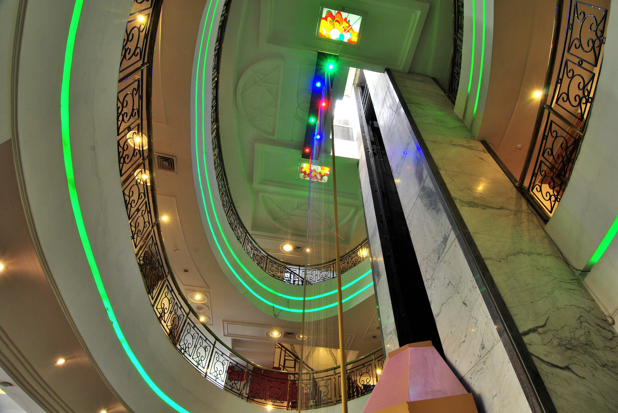 Hotel Solitaire Chandigarh - 10 Mins From Railway Station Zewnętrze zdjęcie
